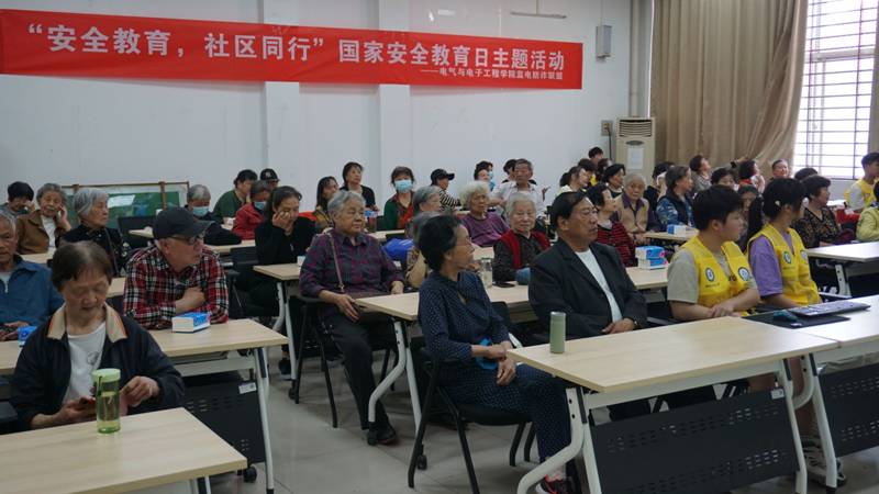 https://www.hbut.edu.cn/__local/8/5C/82/E8179602E698ECBDA07BDCC6F1D_86391299_47BF4.jpg