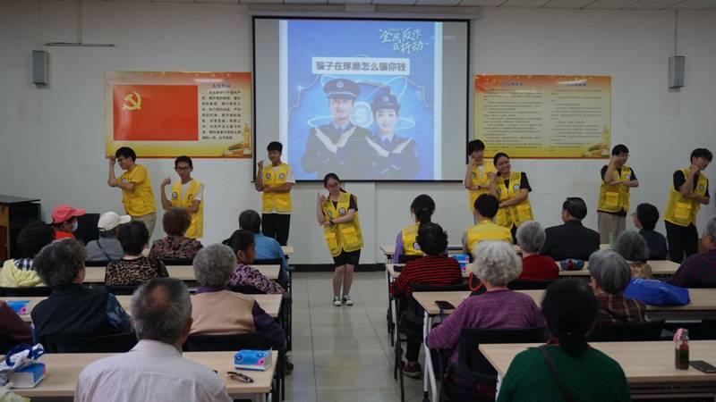 https://www.hbut.edu.cn/__local/2/EA/FC/5B8B3878CDFD595A63631E17669_11E84EFE_3AB49.jpg